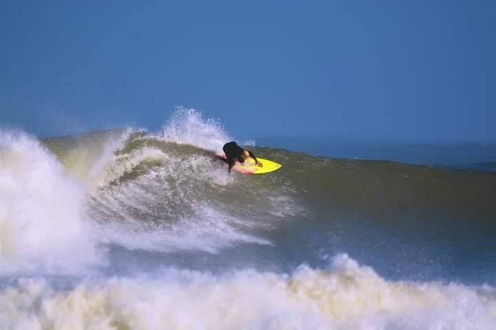 Surfing en Pacasmayo