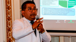 Dirigentes de FENUTSSA exigen renuncia de gerente regional por manejo ineficaz del brote de dengue en La Libertad