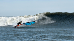 Los Mejores Windsurfistas del Mundo Brillan en Pacasmayo