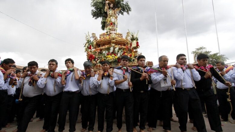 Fiesta de San Sebastián: Tradición y Fe en Perú